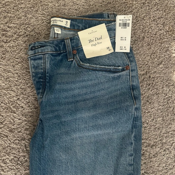 NWT Abercrombie & Fitch High Rise Dad Jeans - 6S Curve Love - Picture 2 of 4
